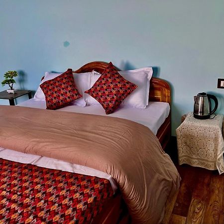 Forest Lodge - 80 Mts From Mall Road Darjeeling  Exteriör bild