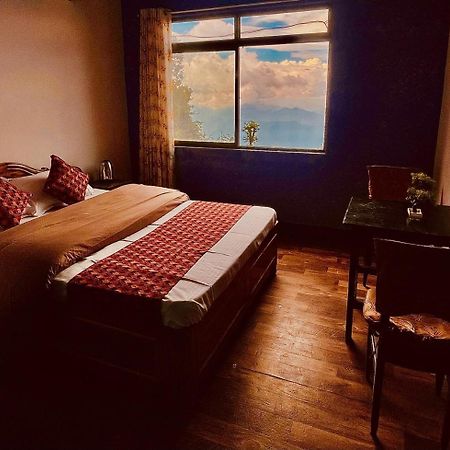 Forest Lodge - 80 Mts From Mall Road Darjeeling  Exteriör bild