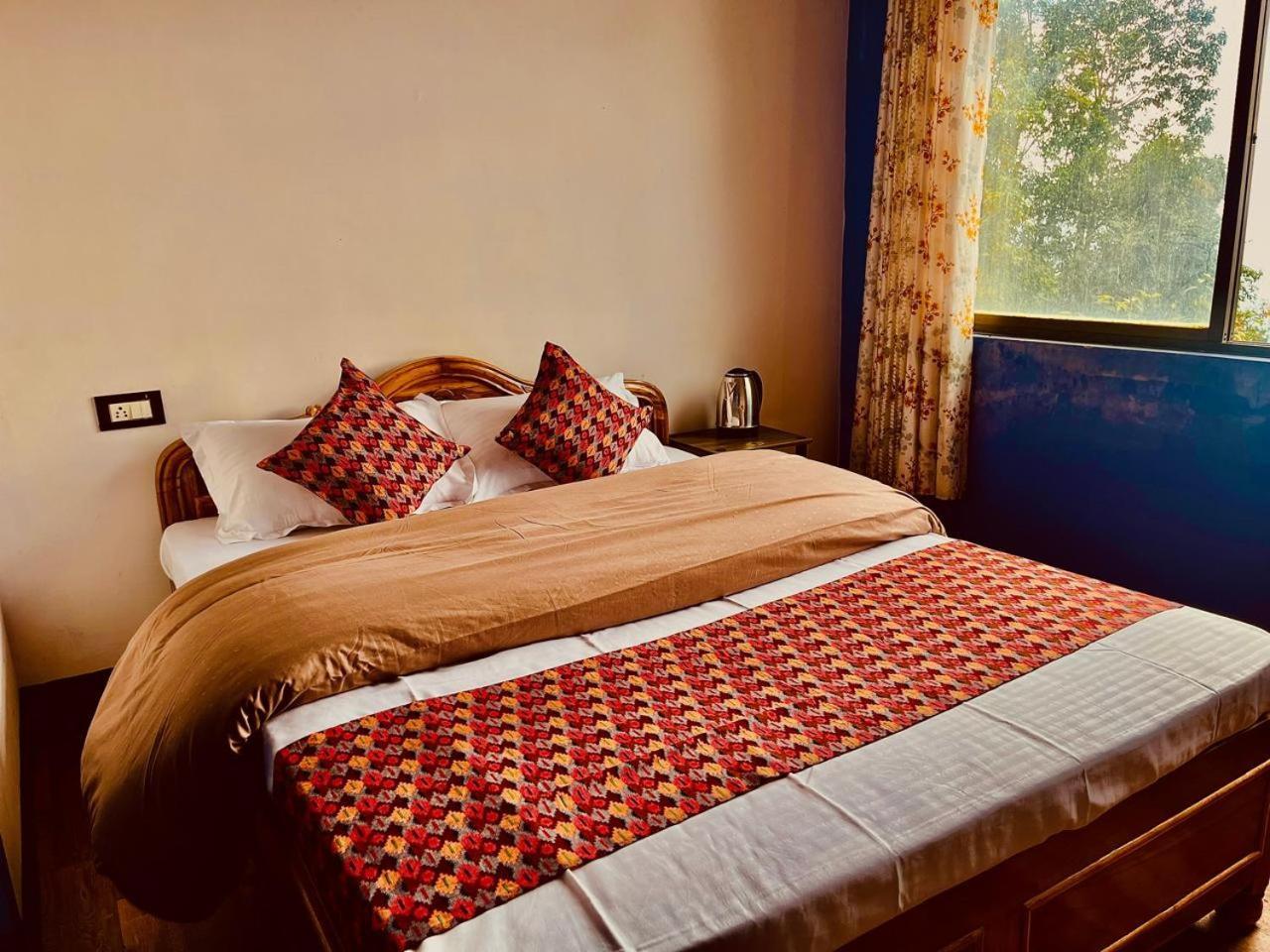 Forest Lodge - 80 Mts From Mall Road Darjeeling  Exteriör bild