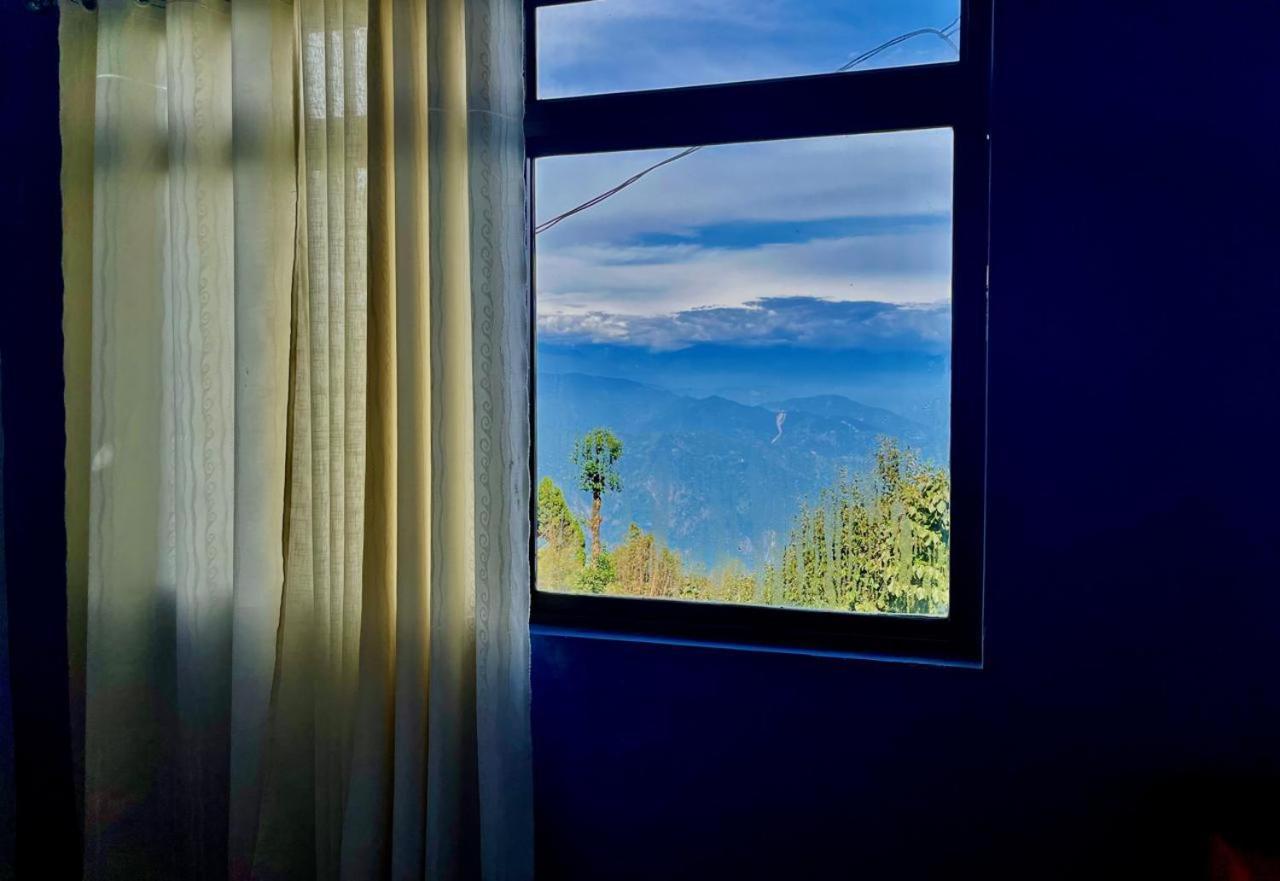 Forest Lodge - 80 Mts From Mall Road Darjeeling  Exteriör bild